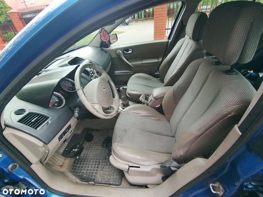 Renault Megane 1.9 dCi Confort Dynamique - 10