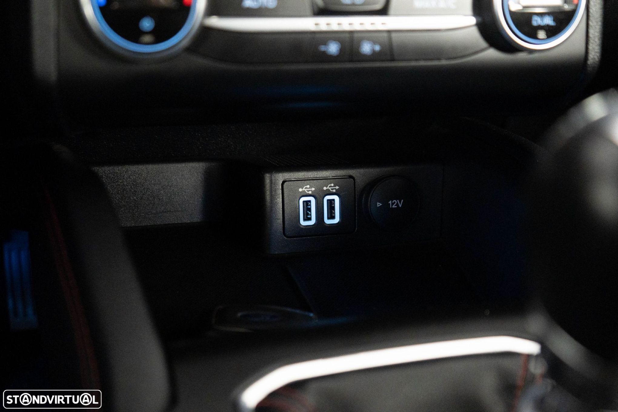 Ford Kuga - 22