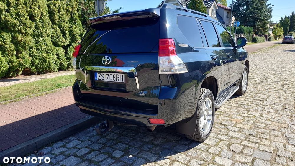 Toyota Land Cruiser LC 3.0 D-4D Premium - 4