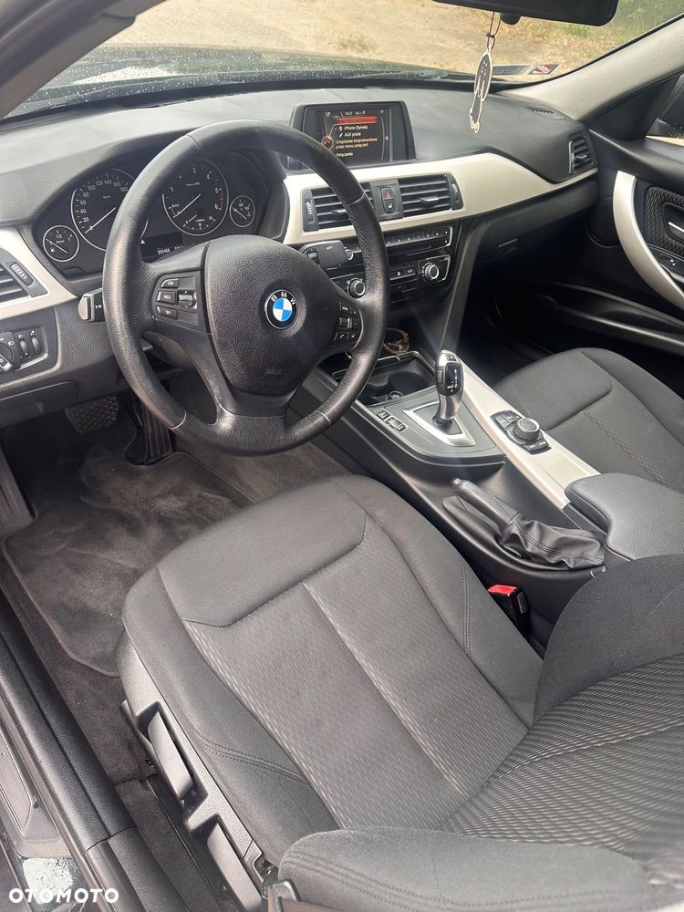 BMW Seria 3 316d - 11