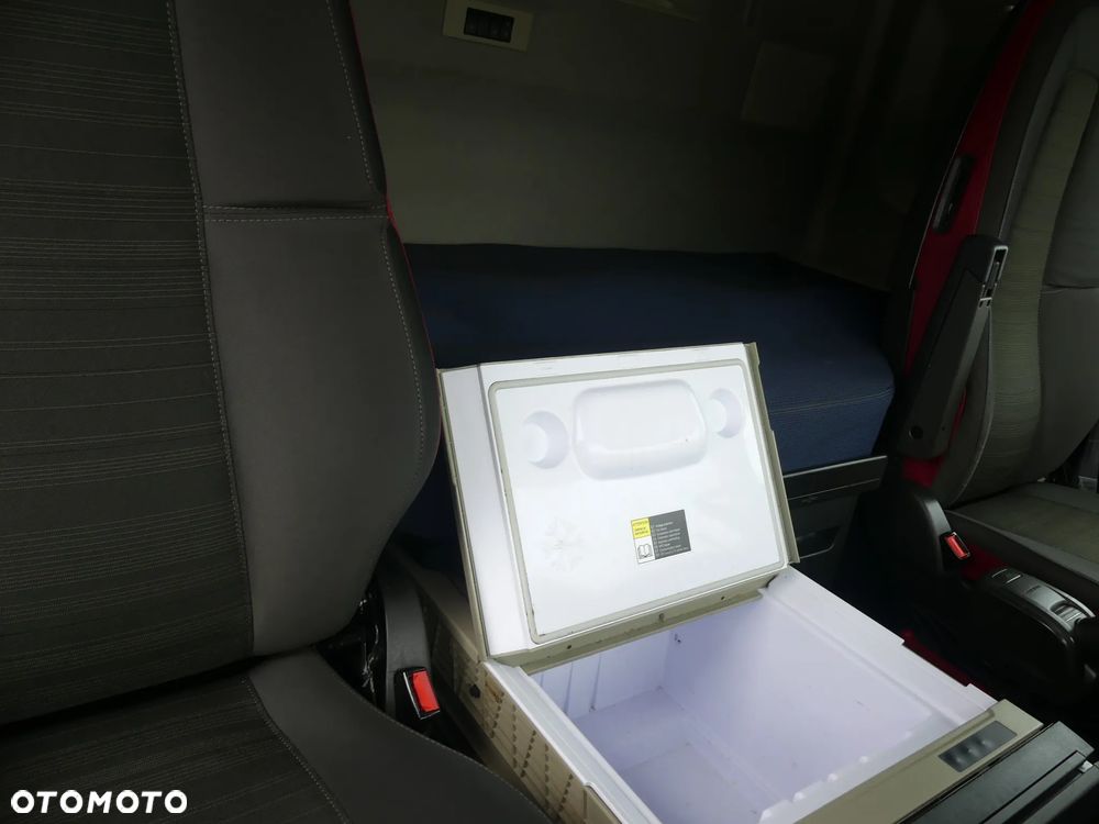 Volvo FH4 460 / EURO 6 / AUTOMAT / PEŁNY ADR / I -SHIFT / - 18