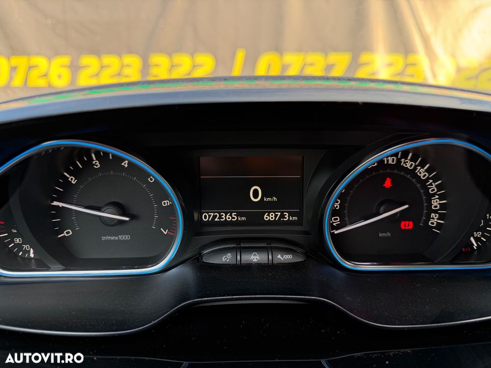 Peugeot 2008 PureTech 130 GPF Stop&Start Allure - 11