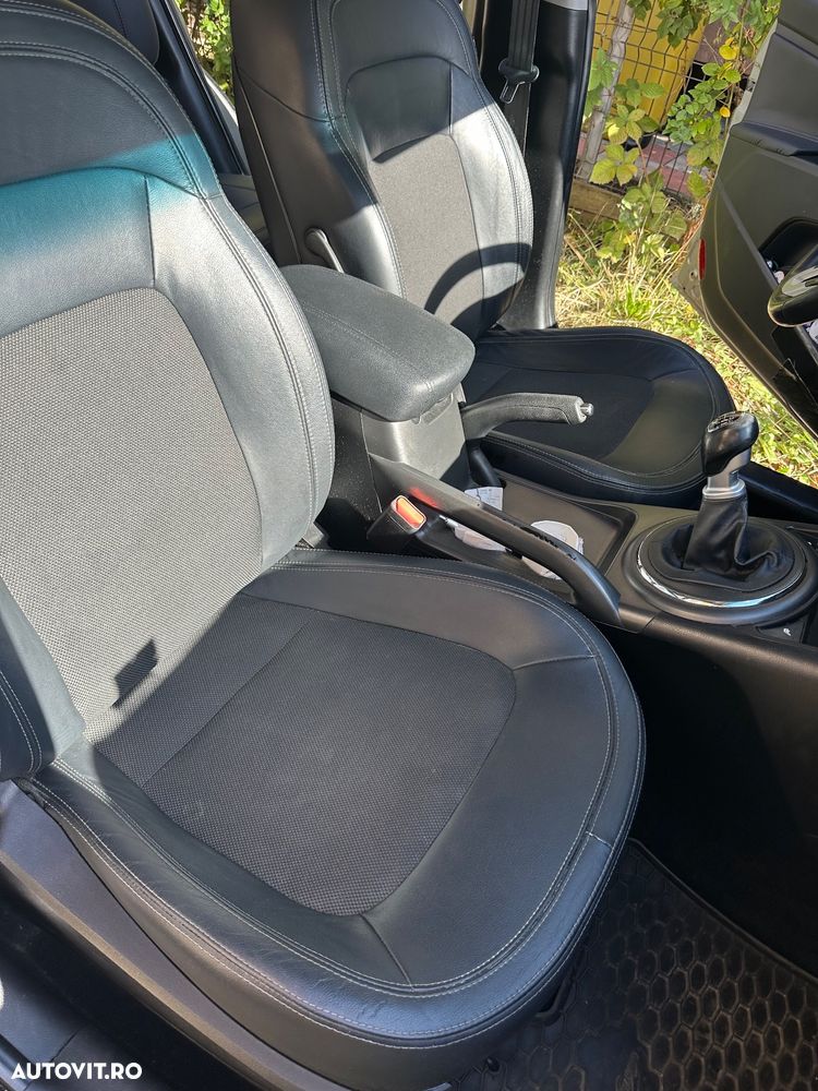 Kia Sportage - 12