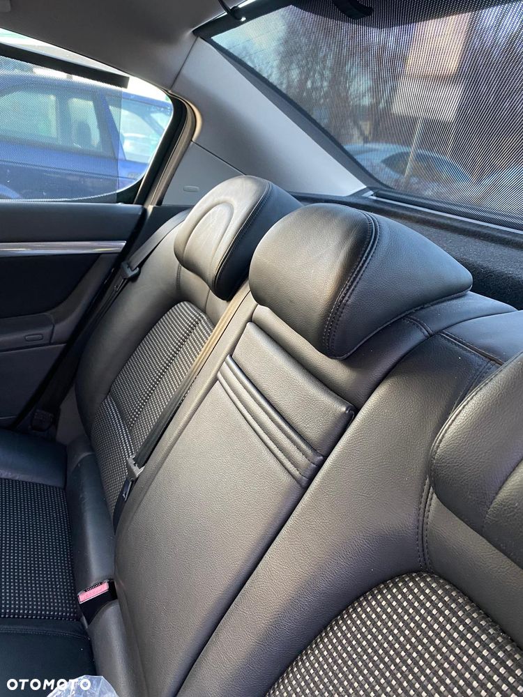 Peugeot 407 135 Premium mit Exklusiv-Paket - 7