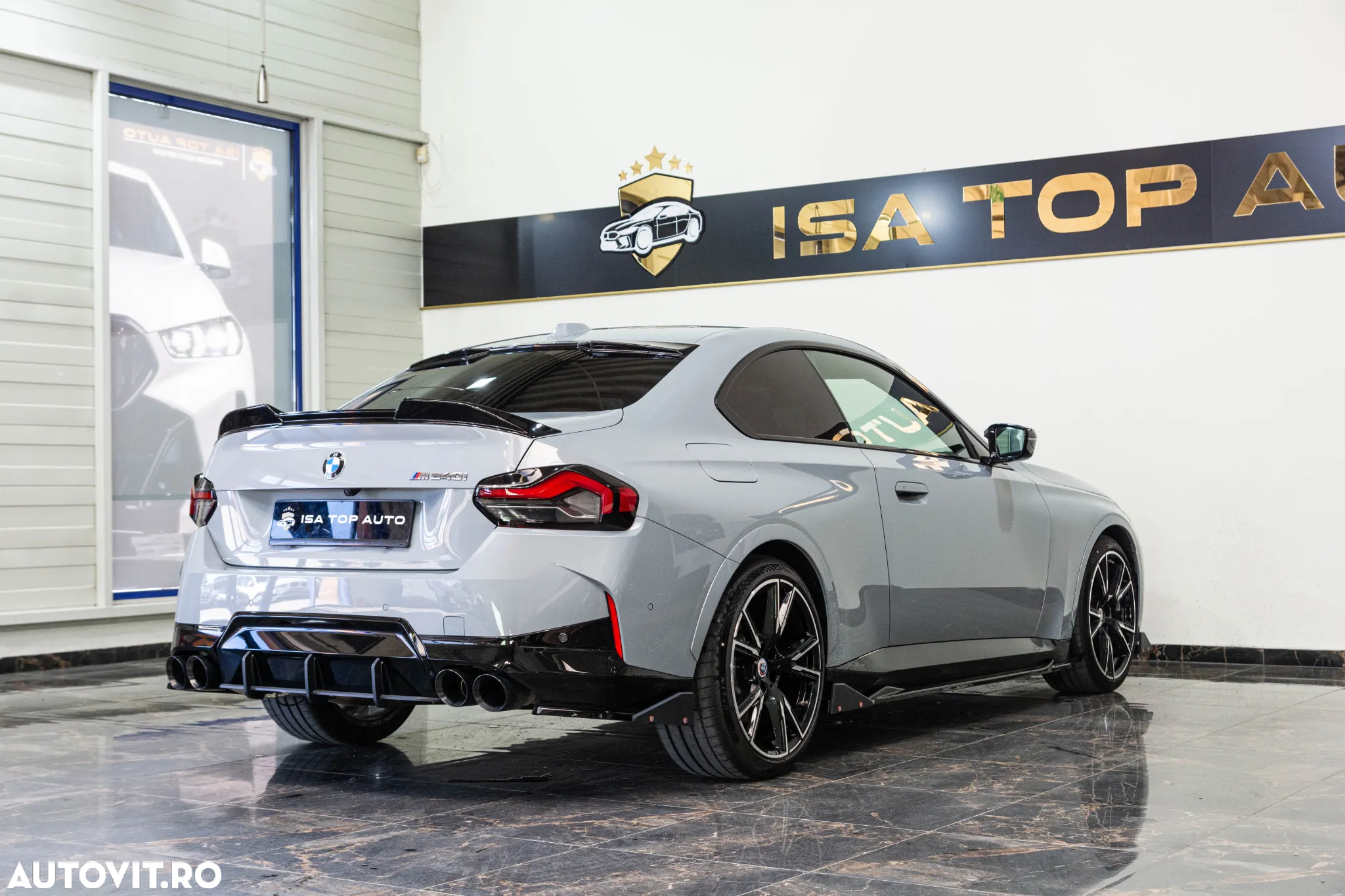 BMW M2 M240i AT - 36