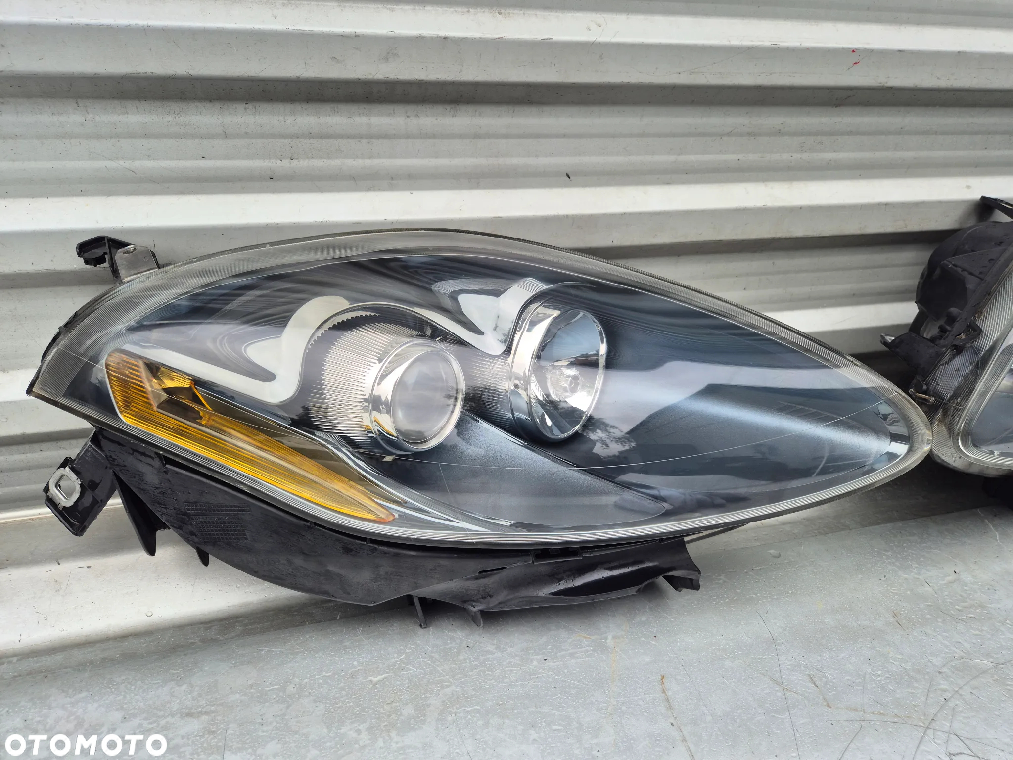 Lampa Reflektor lewy prawy przód Fiat Bravo II komplet - 2