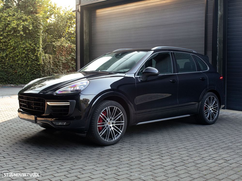 Porsche Cayenne Turbo Tiptronic S - 5