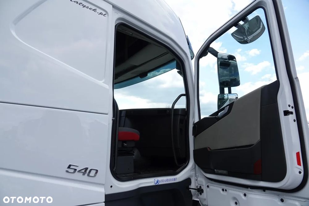 Volvo FH 540 / HYDRAULIKA / KLIMATYZACJA POSTOJOWA / I-SHIFT /  ALUFELGI / EURO 6 - 38