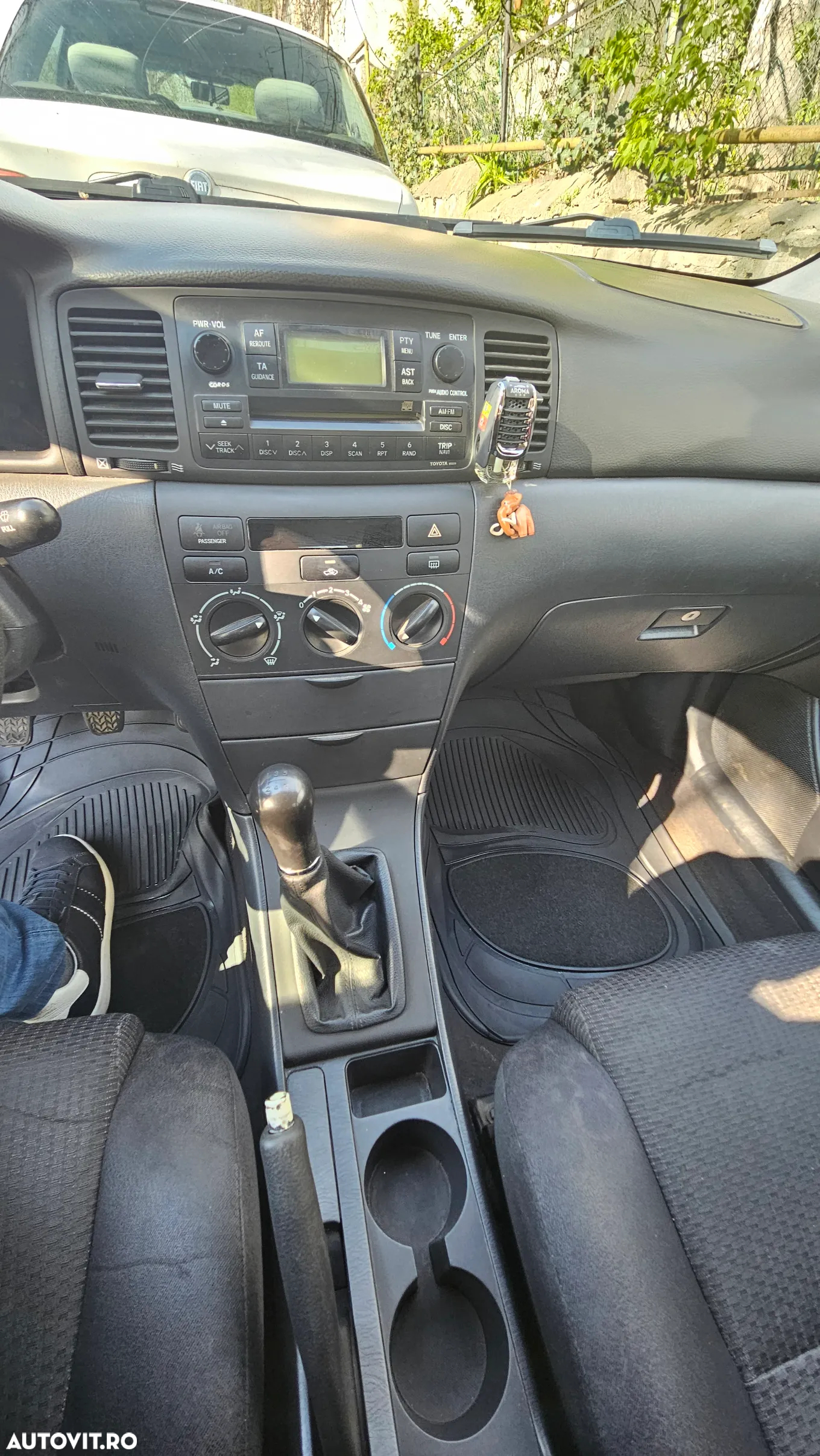 Toyota Corolla 1.4 Sdn. Terra - 7