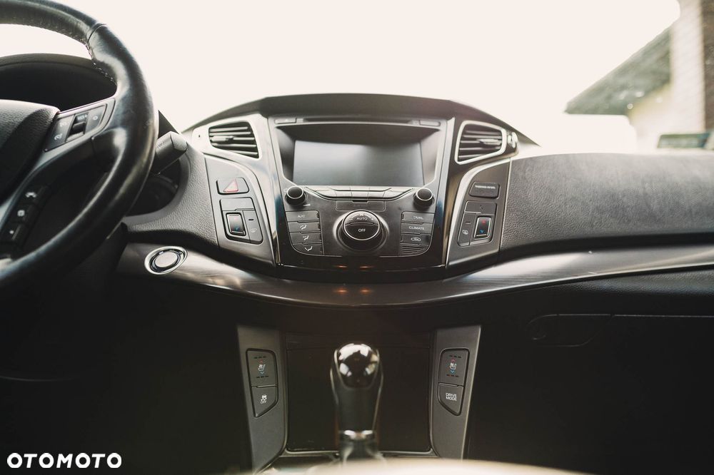 Hyundai i40 1.7 CRDi Premium DCT - 19