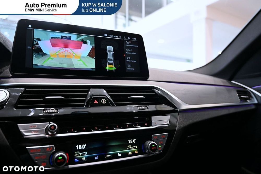 BMW Seria 5 530d xDrive mHEV - 11