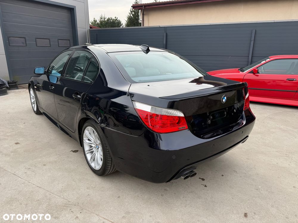 BMW Seria 5 523i - 10