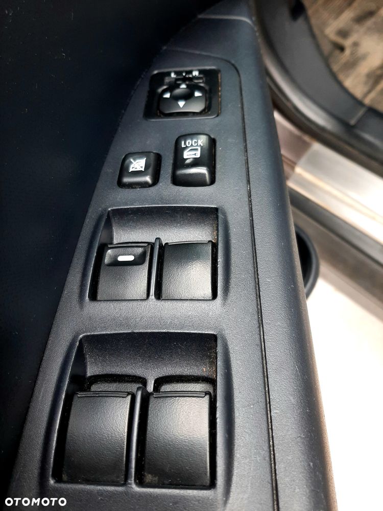 Mitsubishi Outlander 2.0 Intense NAVI 2WD EU5 - 15