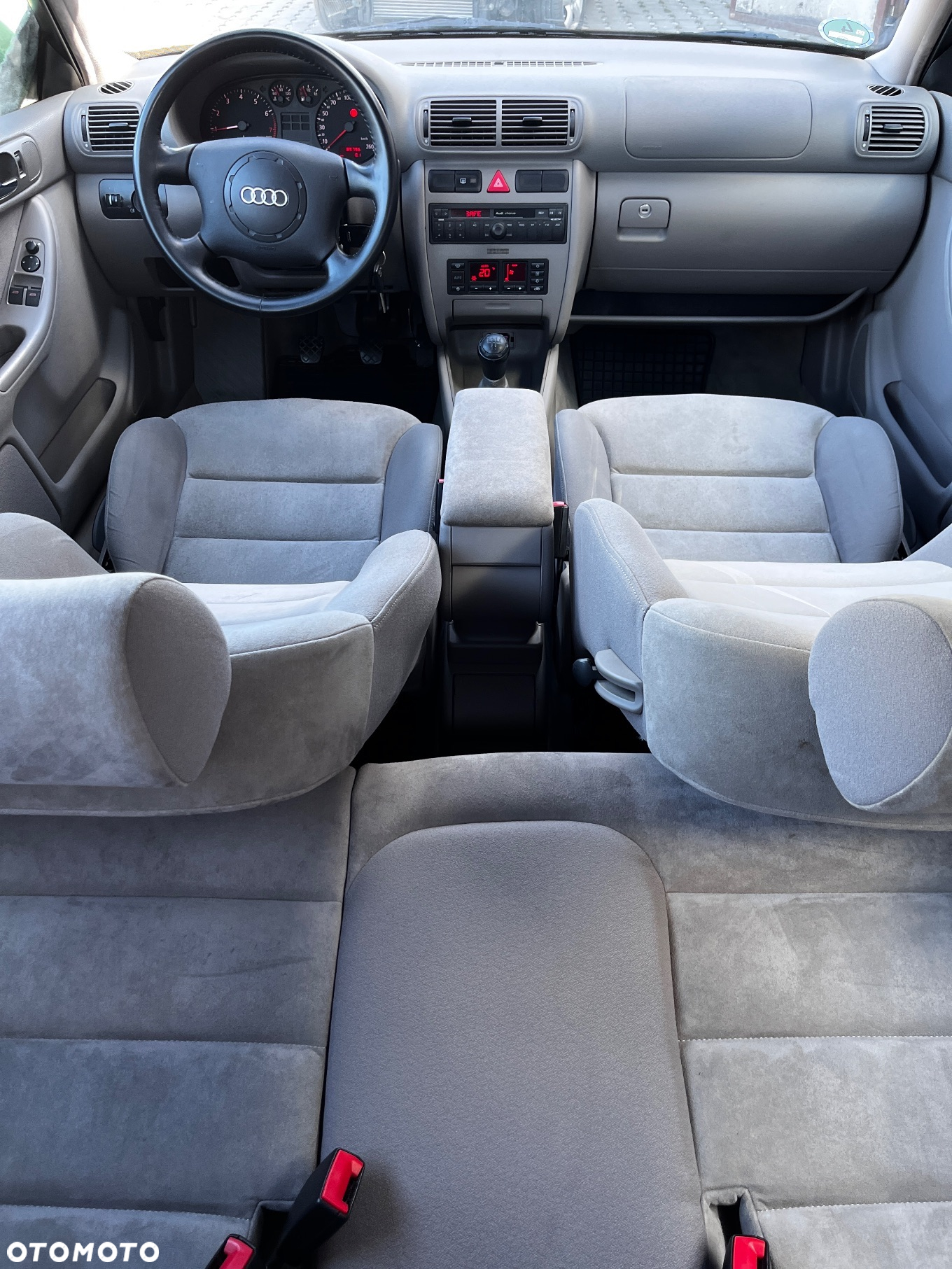 Audi A3 1.6 Ambiente - 7