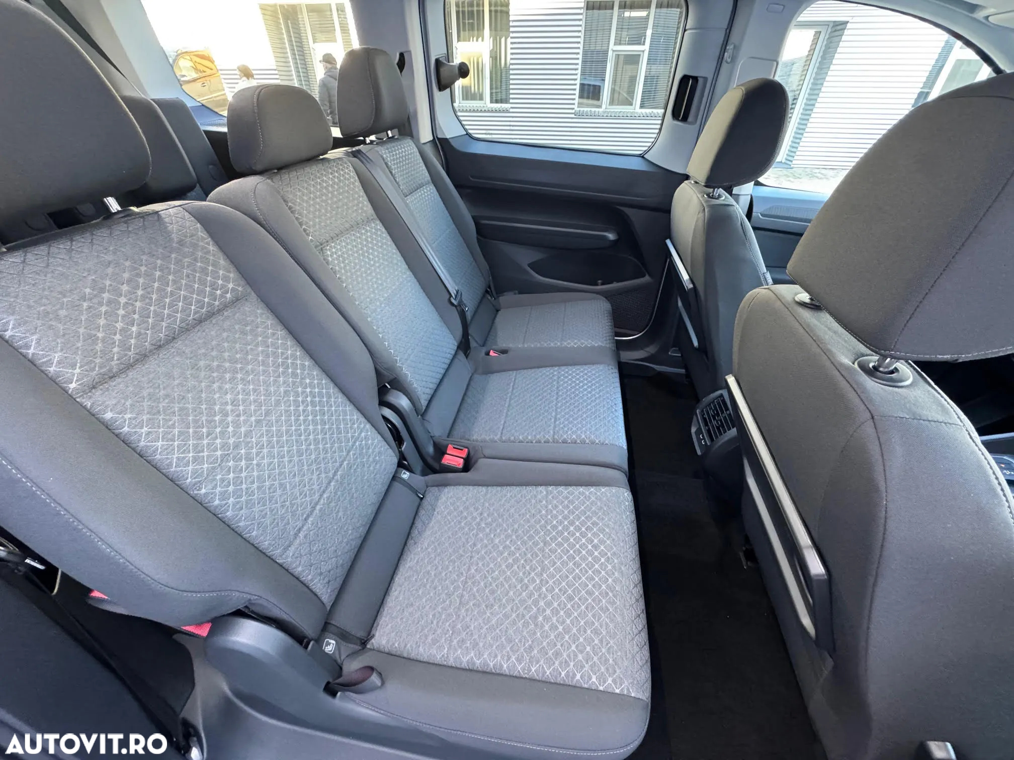 Ford Tourneo Connect 1.5L EcoBoost LWB Titanium - 14