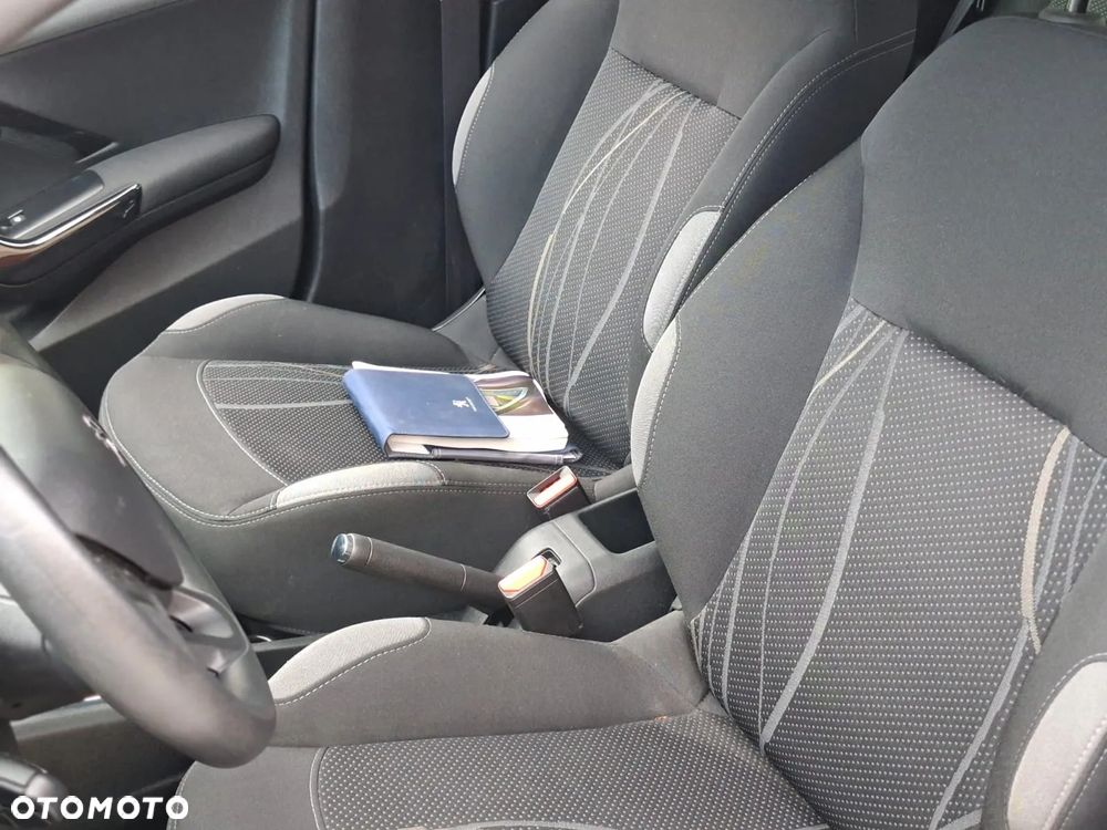 Peugeot 208 1.2 VTi Active ETG5 - 16