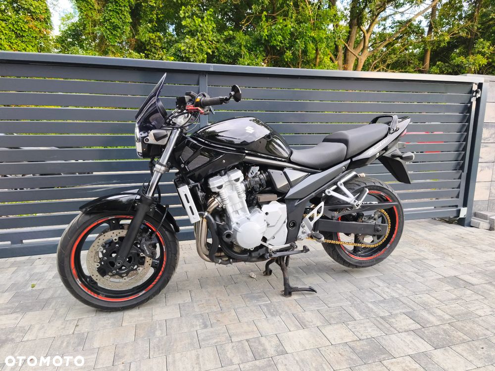 Suzuki Bandit - 25