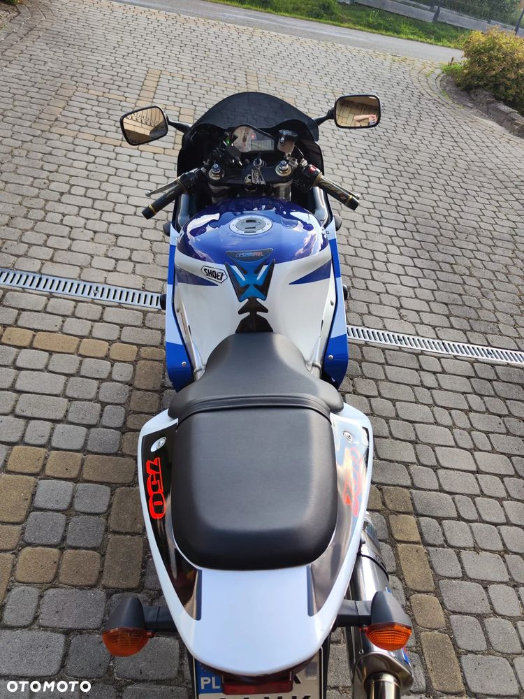 Suzuki GSX-R - 7