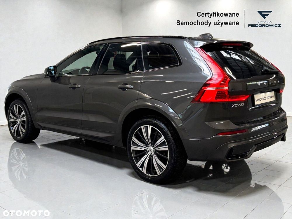 Volvo XC 60 B4 D AWD Plus Dark - 7