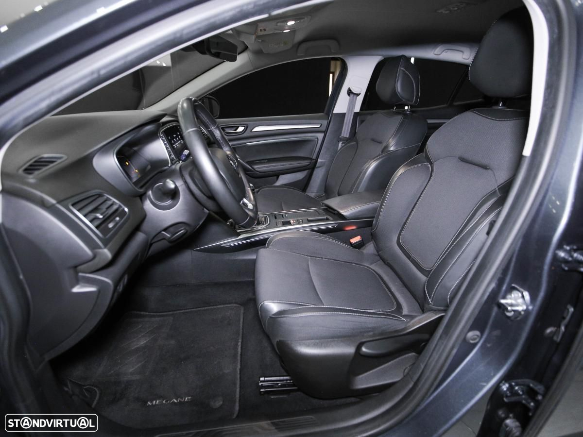 Renault Mégane 1.5 Blue dCi Intens - 6