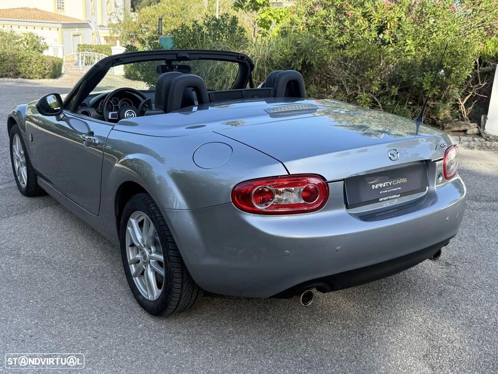 Mazda MX-5 MZR 1.8 Exclusive Plus - 11