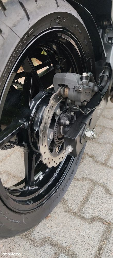 Kawasaki Ninja 400 - 5