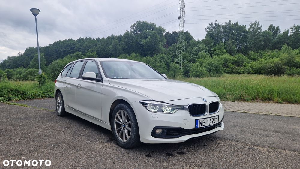 BMW Seria 3 318i - 1