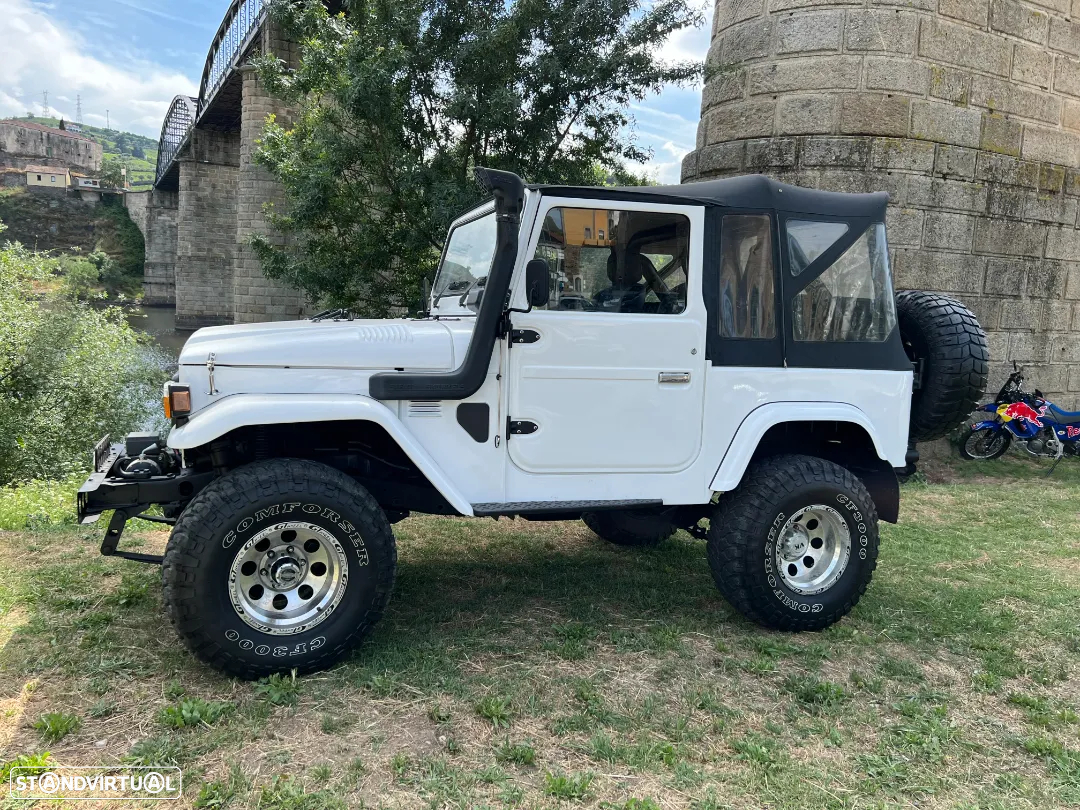 Toyota BJ 40 - 2