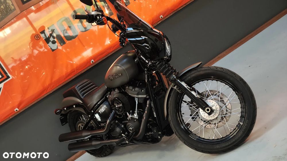 Harley-Davidson Softail Street Bob - 7