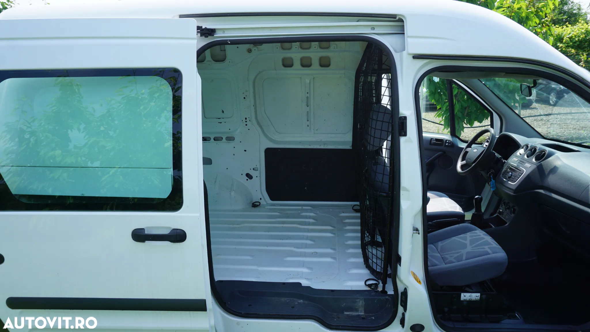 Ford Transit Connect - 9