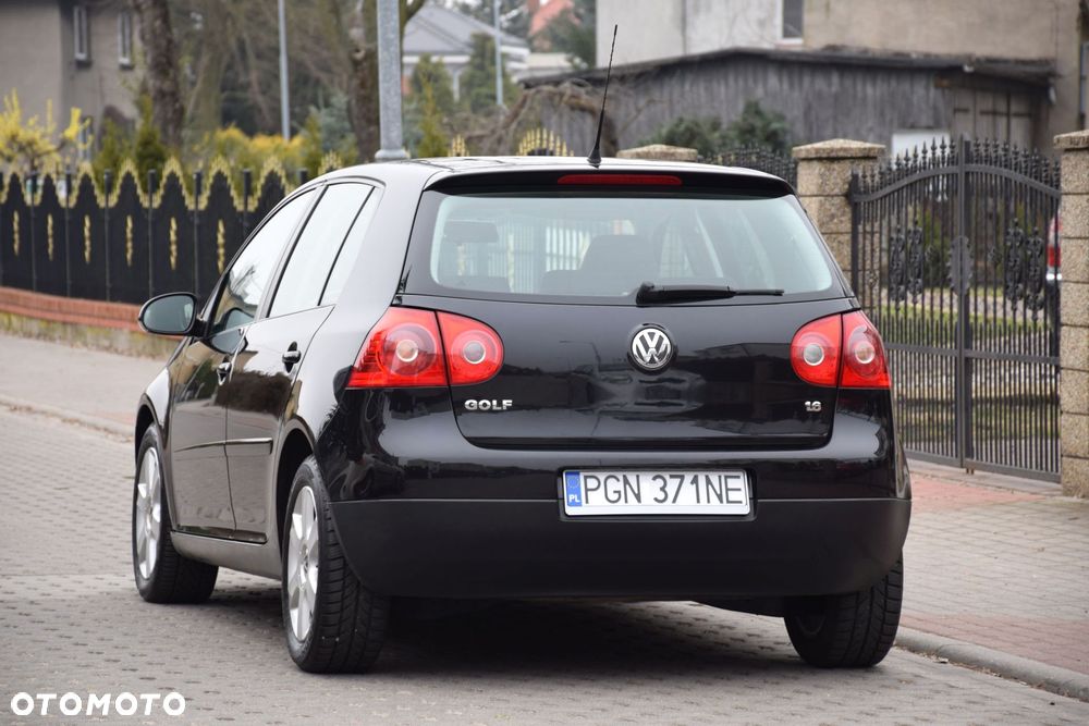 Volkswagen Golf 1.6 Goal - 8