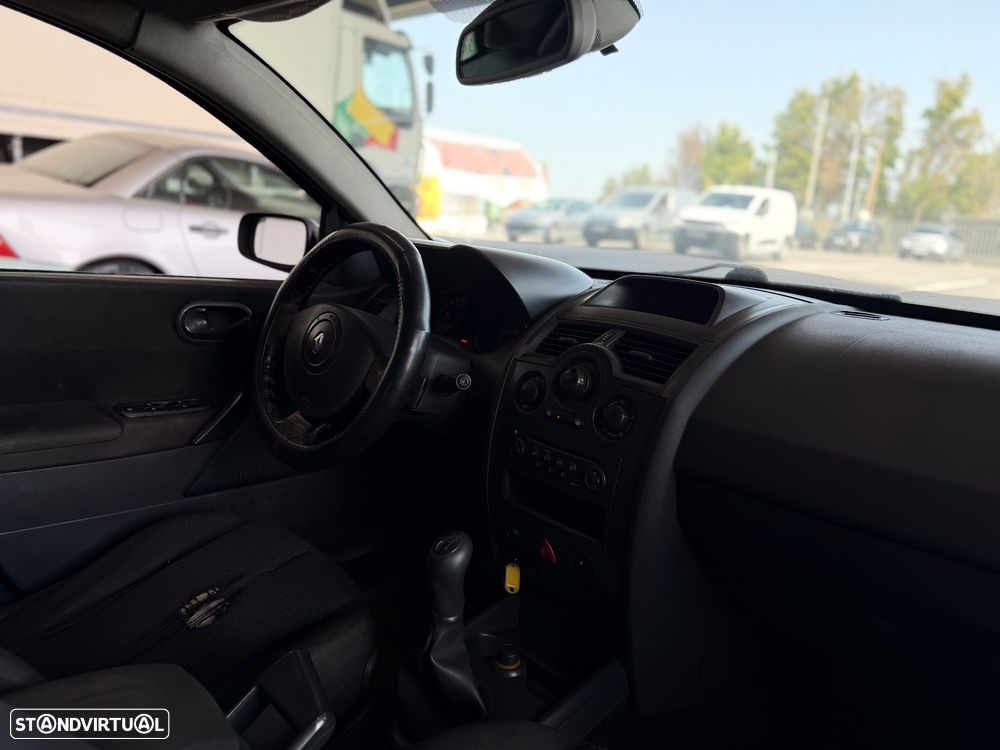 Renault Mégane 1.5 dCi Dynamique - 8