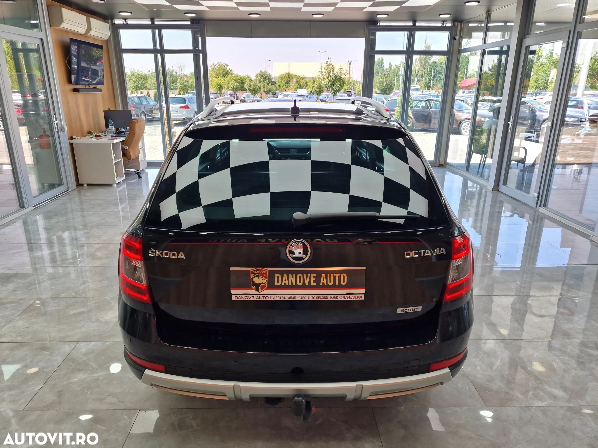 Skoda Octavia 2.0 TDI 4x4 Scout - 11
