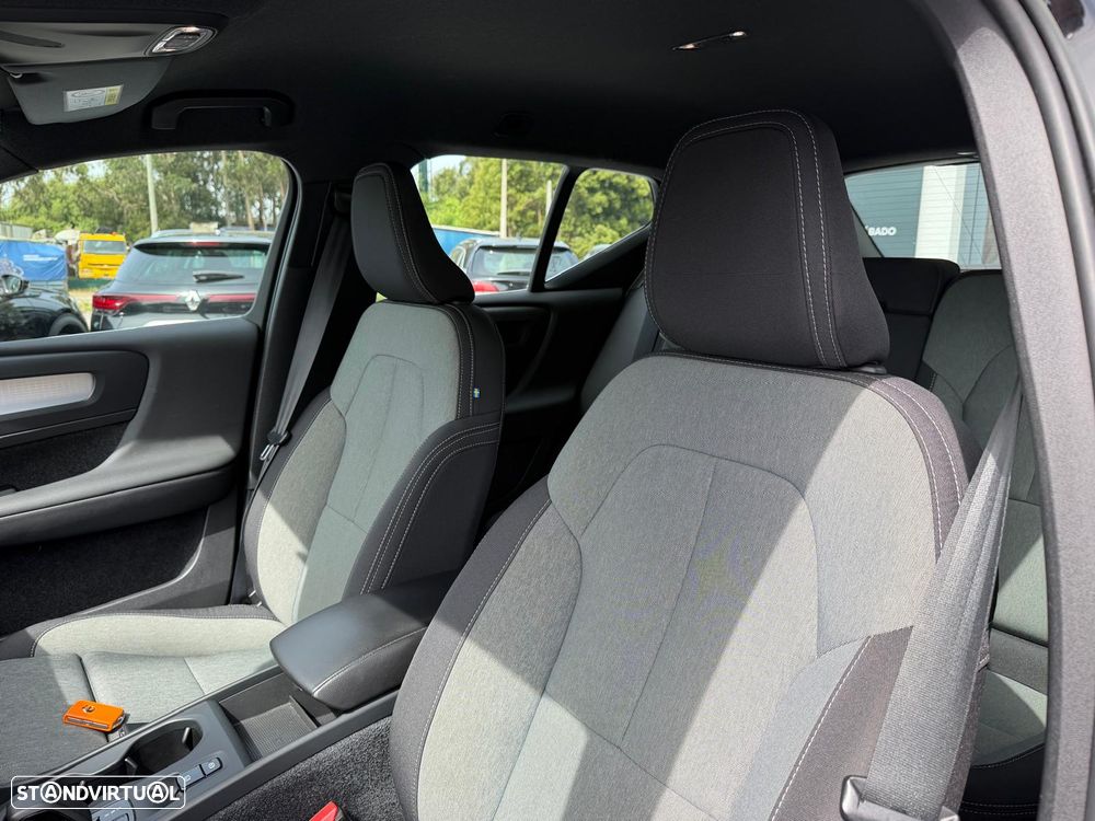 Volvo XC 40 T4 Recharge DKG Inscription Expression - 13