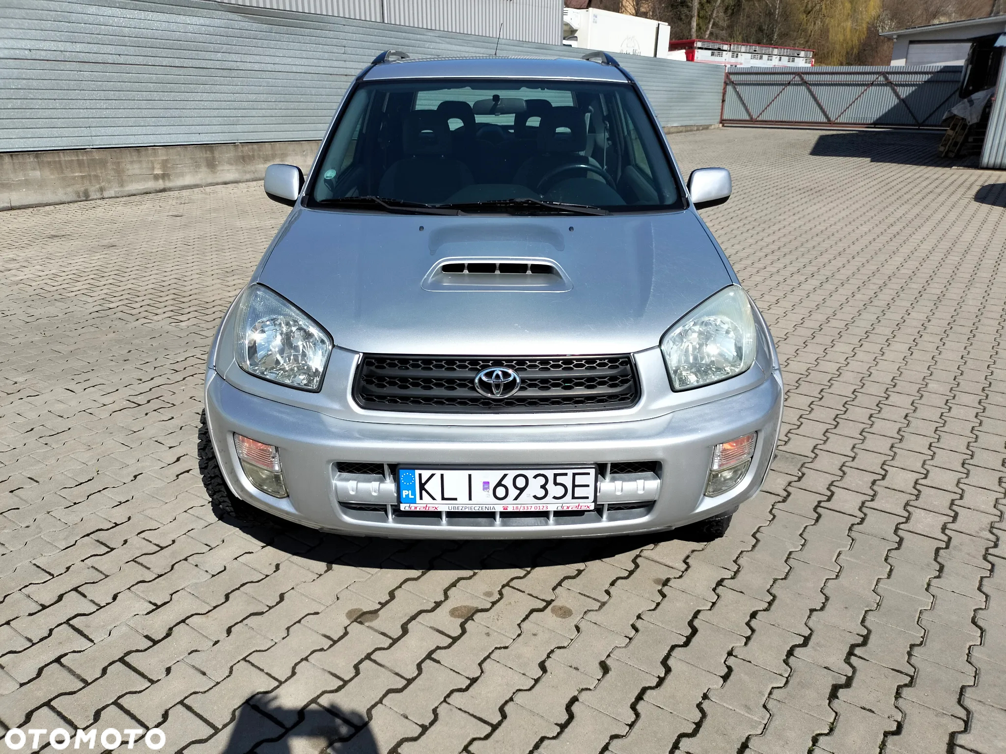 Toyota RAV4 D-4D 4x4 - 12