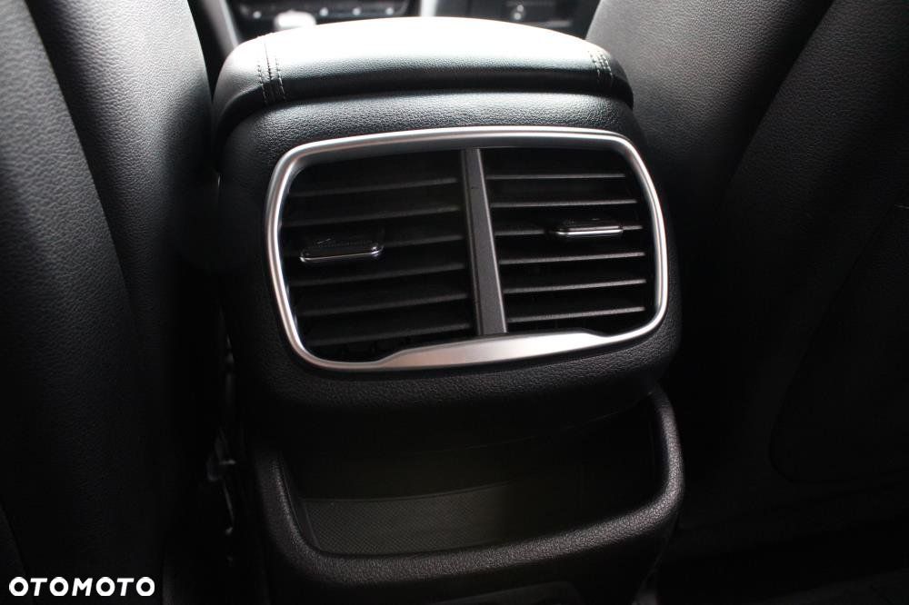 Hyundai Santa Fe - 36