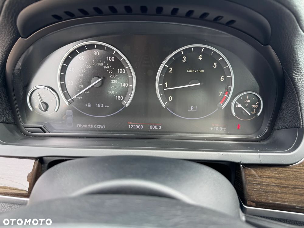 BMW Seria 7 750Li - 23