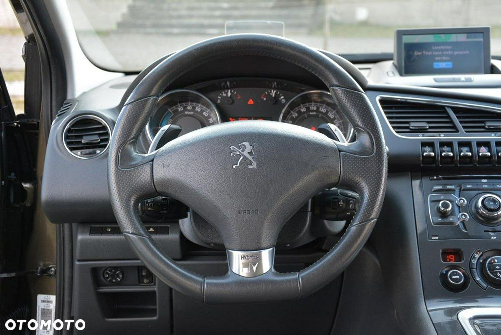 Peugeot 3008 Hybrid4 - 23