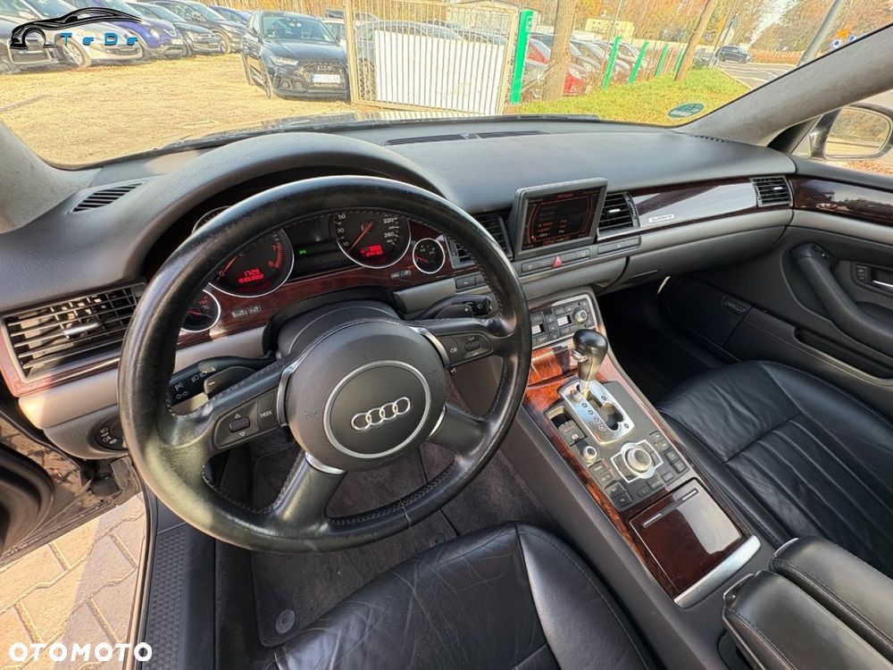 Audi A8 4.2 Quattro - 19