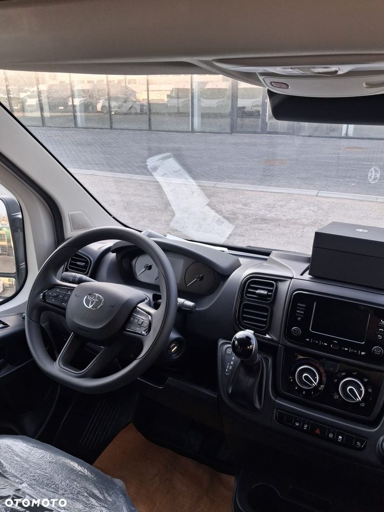 Toyota Proace Max Brygadowy - 8