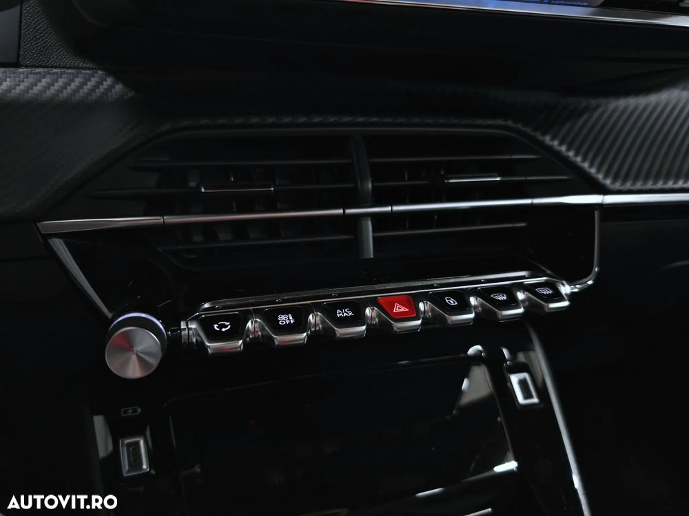 Peugeot 2008 PureTech 130 EAT8 Allure - 25