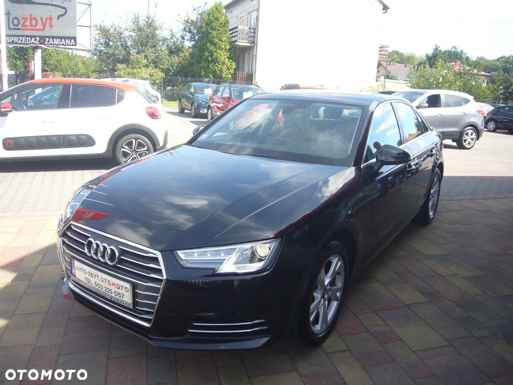 Audi A4 Limousine - 4