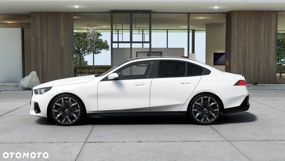 BMW Seria 5 520d xDrive - 4