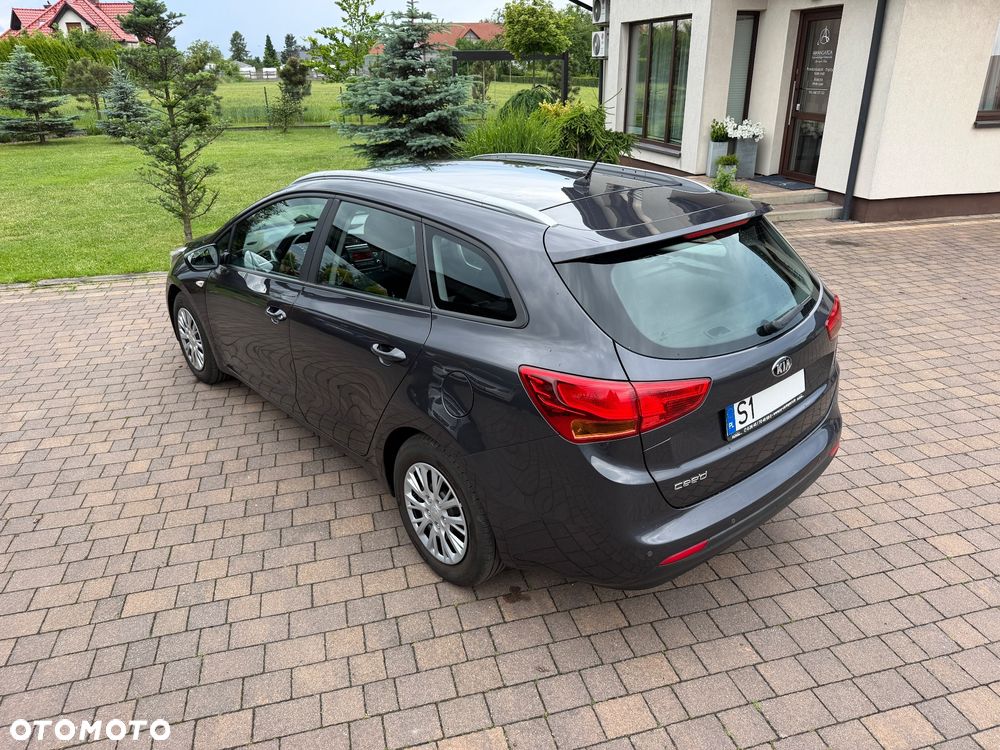 Kia Ceed 1.6 GDI Spirit - 13