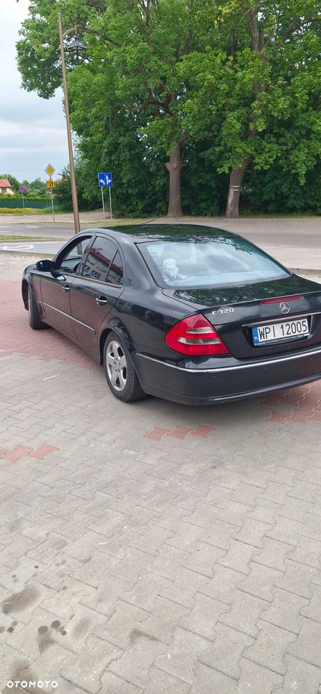 Mercedes-Benz Klasa E 320 CDI Avantgarde - 9
