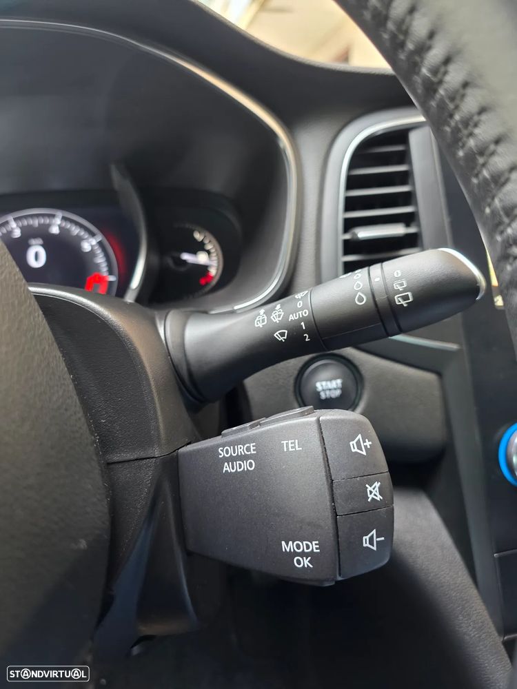 Renault Mégane 1.3 TCe Limited - 28