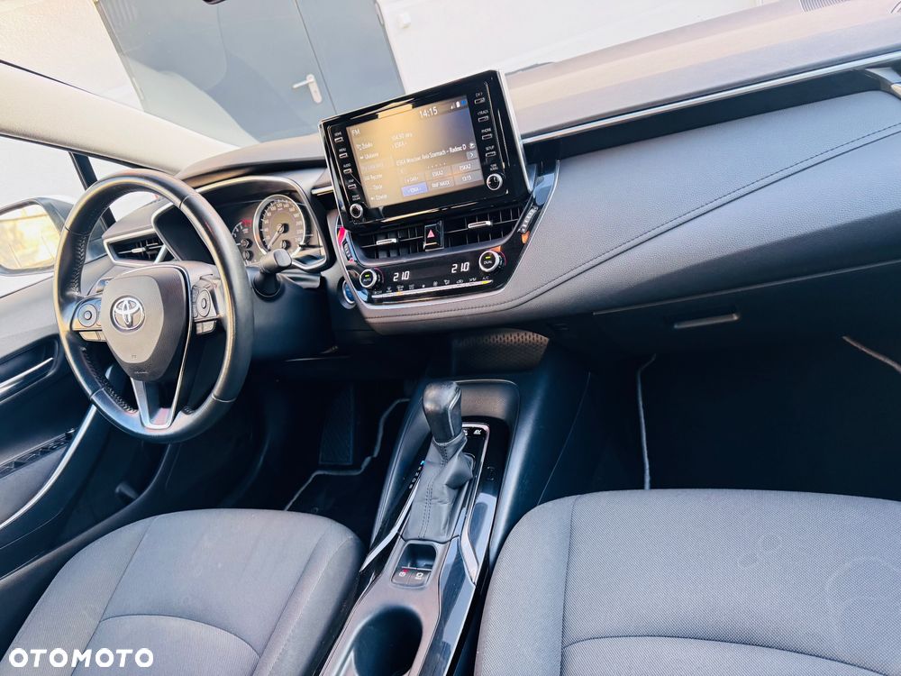Toyota Corolla - 21