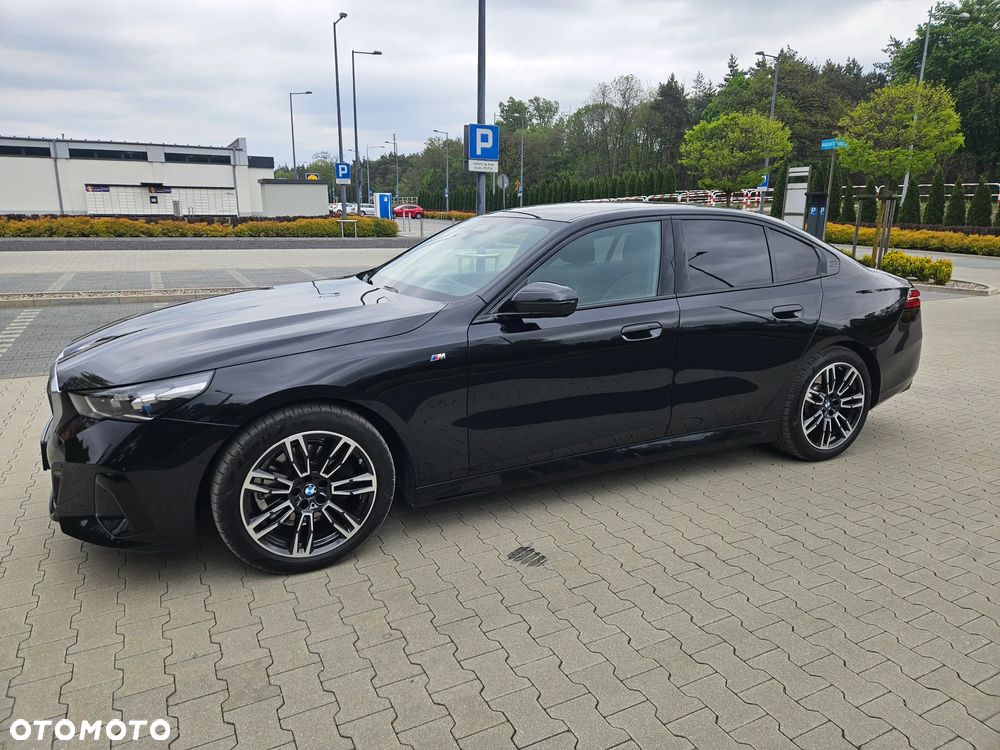 BMW Seria 5 520i M Sport Edition - 7