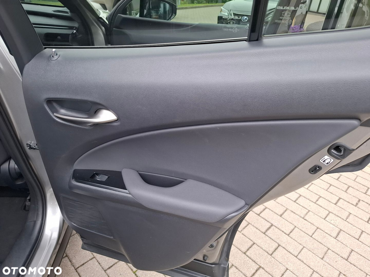 Lexus UX 250h GPF F Impression 2WD - 26