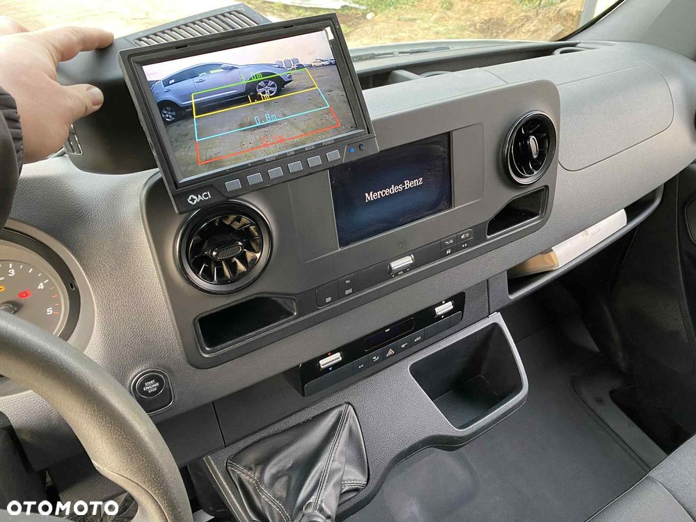 Mercedes-Benz SPRINTER * 2020r * Tylko 129.000km ! * HAK 3.5 T - 18